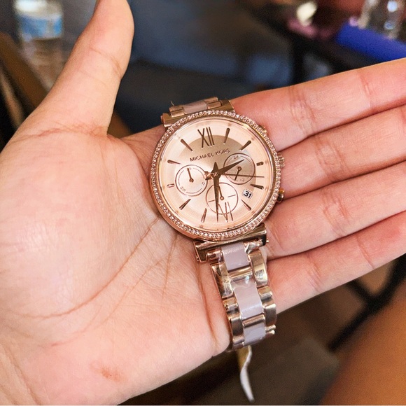 Michael Kors Sofie Analog Watch - Picture 4 of 7